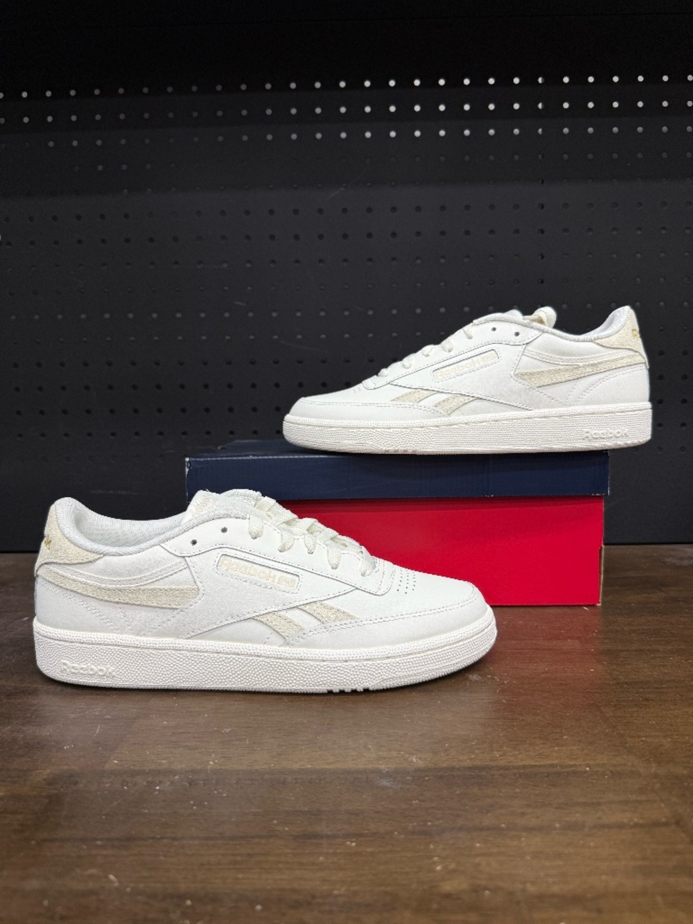 New W/ Box! Women's Reebok Club C Revenge Chalk Cream Beige Classic Sneakers